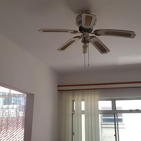 Apartamento A Uma Quadra Da Praia 瓜鲁雅 外观 照片