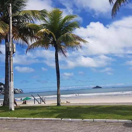 Apartamento A Uma Quadra Da Praia 瓜鲁雅 外观 照片