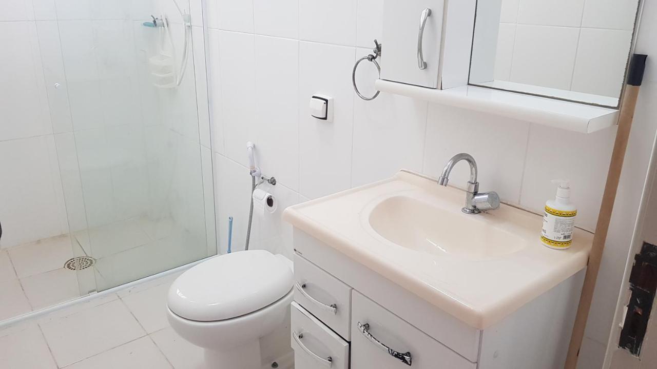 Apartamento A Uma Quadra Da Praia 瓜鲁雅 外观 照片