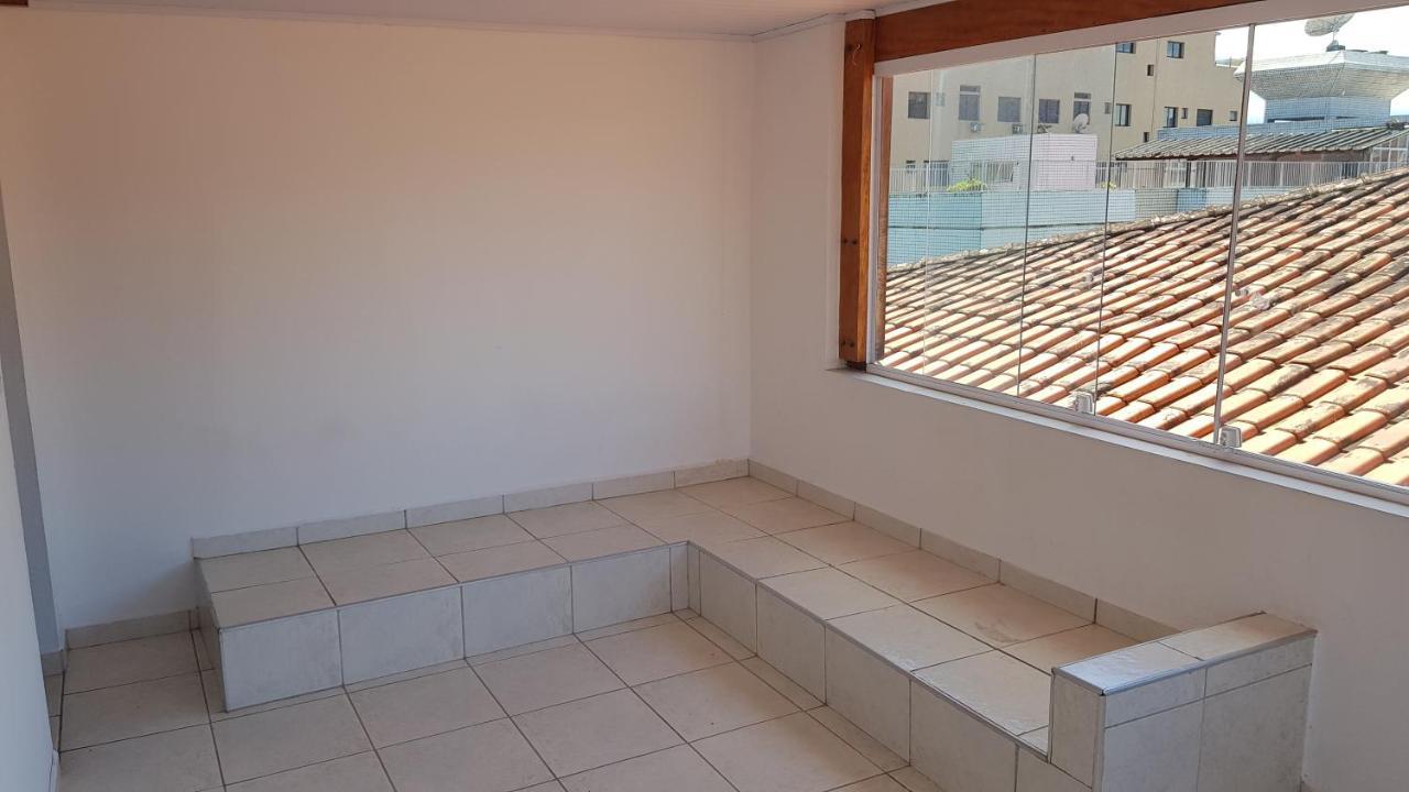 Apartamento A Uma Quadra Da Praia 瓜鲁雅 外观 照片