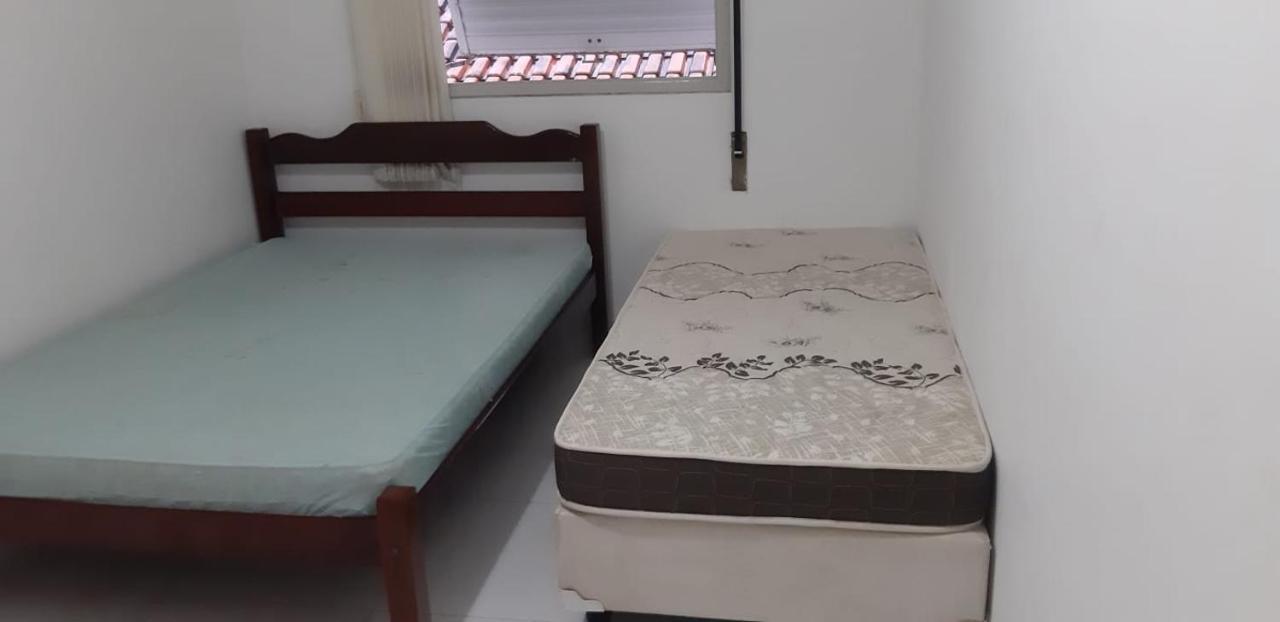 Apartamento A Uma Quadra Da Praia 瓜鲁雅 外观 照片